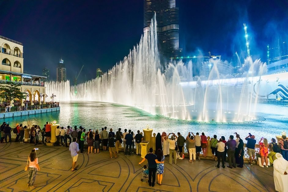 Dubai Fountain is family friendly